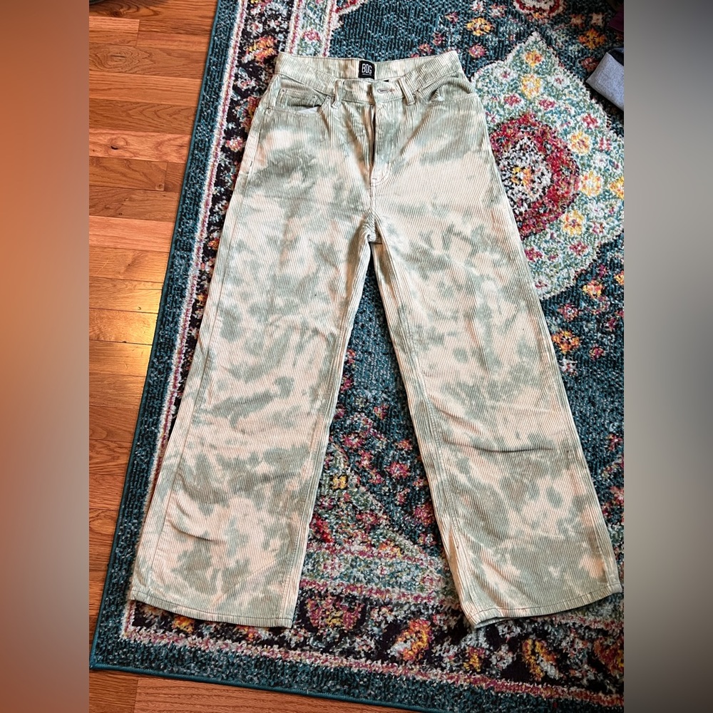 BDG size 26 tie-dye high waisted corduroy pants